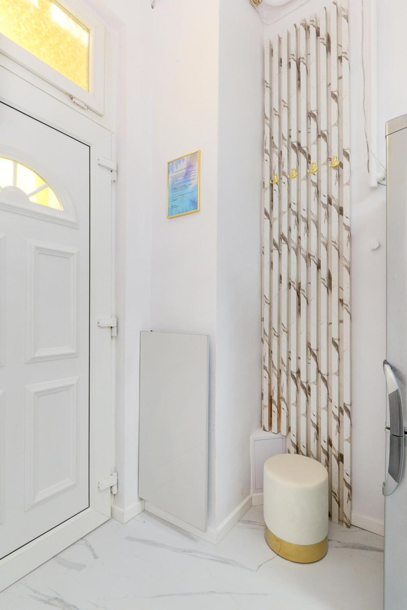White & Gold Appartement *